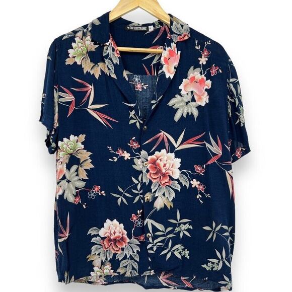 The Ilustrados Women's M Blue Short Sleeve Floral Collared Button Down Blouse - Picture 1 of 6